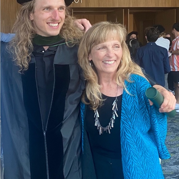 Meet your Posher, Becky - Picture 3 of 5